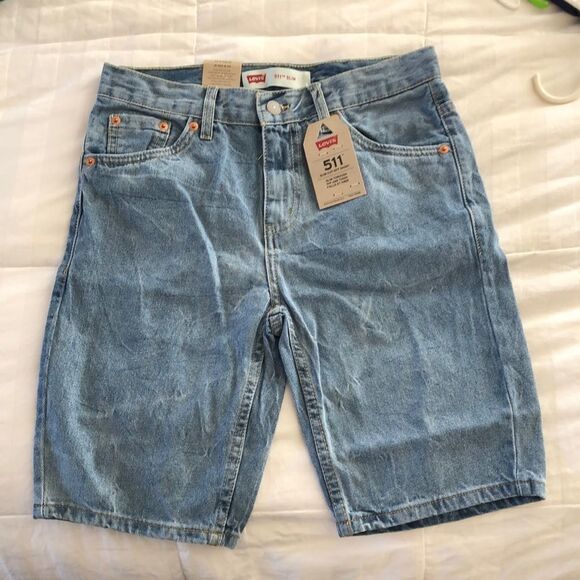 Levi’s 511 Slim Cutoff Shorts Size 16 NWT - Picture 1 of 6